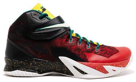 Size 13 - Nike Zoom Soldier 8 Prm Christmas (688579-016)