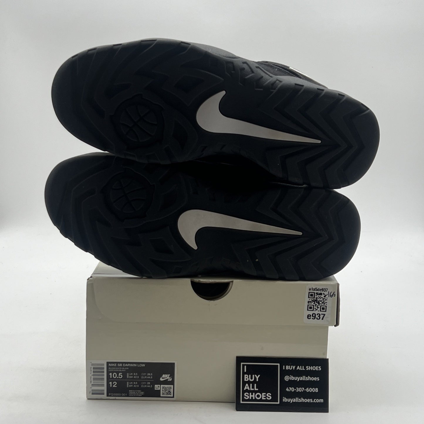 Size 10.5 - Nike Supreme x Darwin SB Low Black (FQ3000-001)