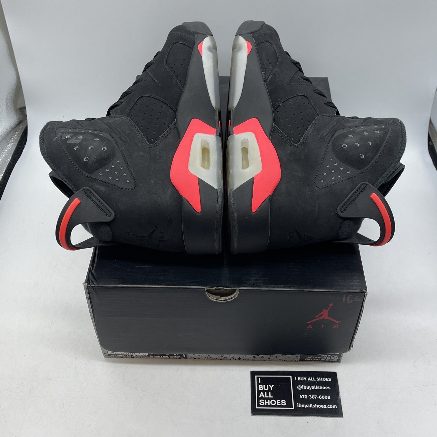 Size 10.5 - Jordan 6 Retro Infrared Black Pink Suede (384664-023)