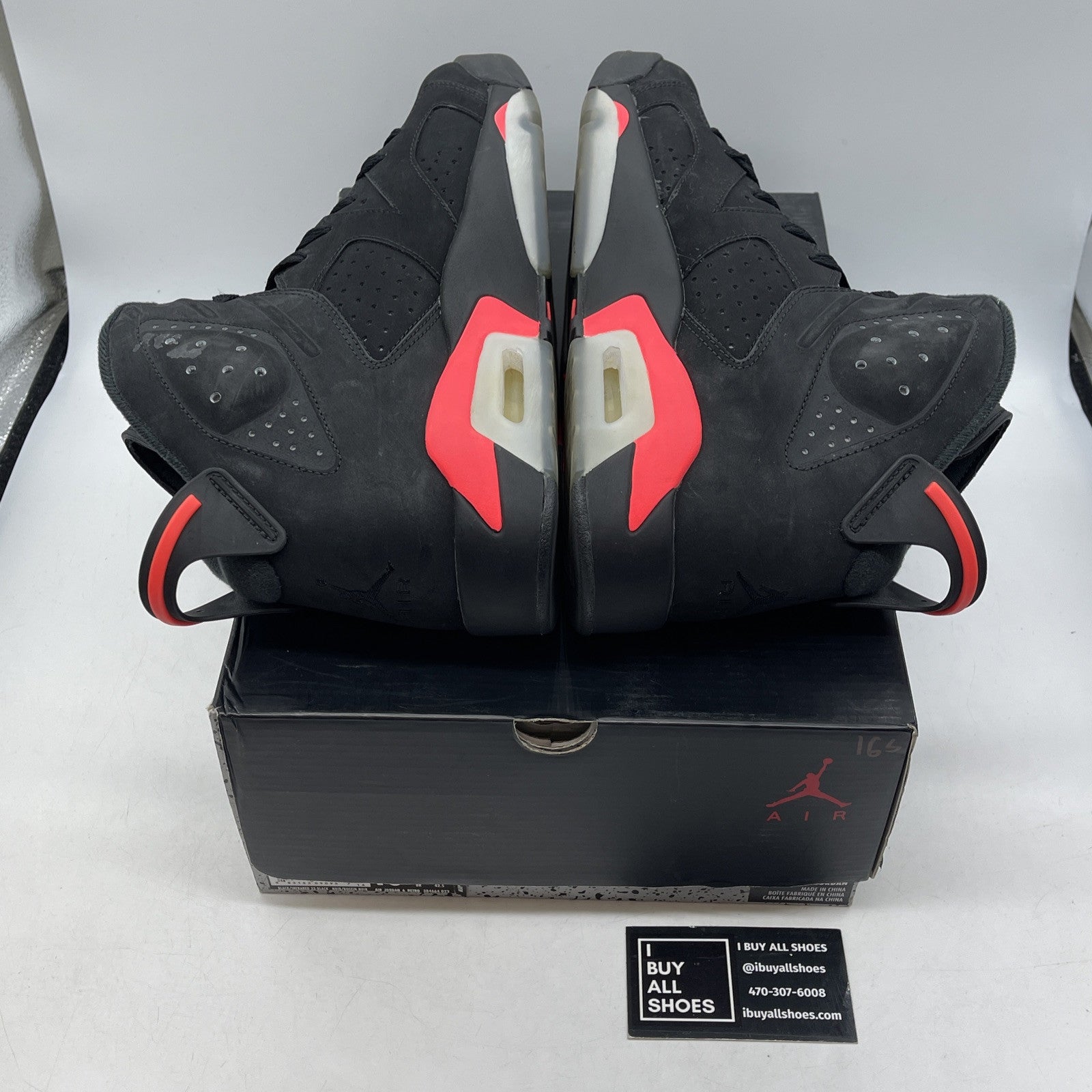 Size 10.5 - Jordan 6 Retro Infrared Black Pink Suede (384664-023)