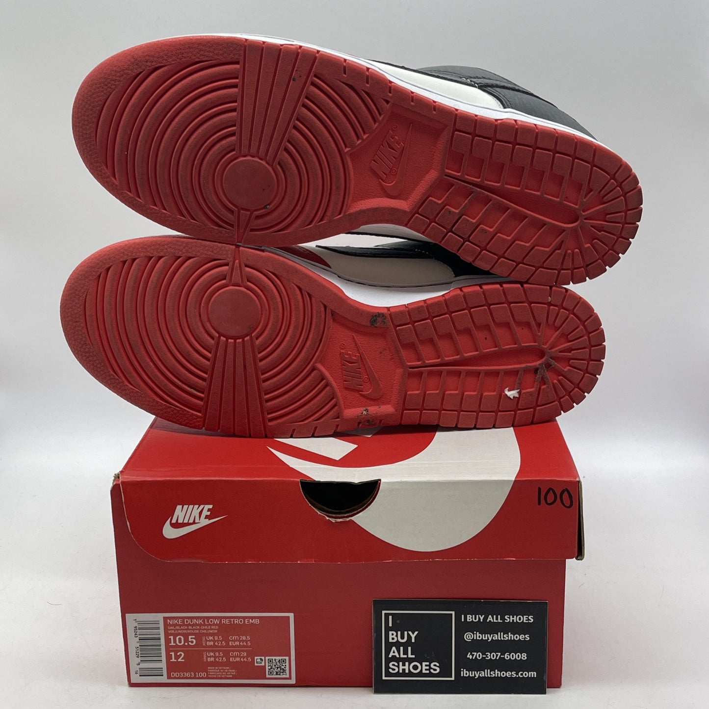 Size 10.5 - Nike Dunk Low EMB x NBA 75th Anniversary - Bulls (DD3363-100)
