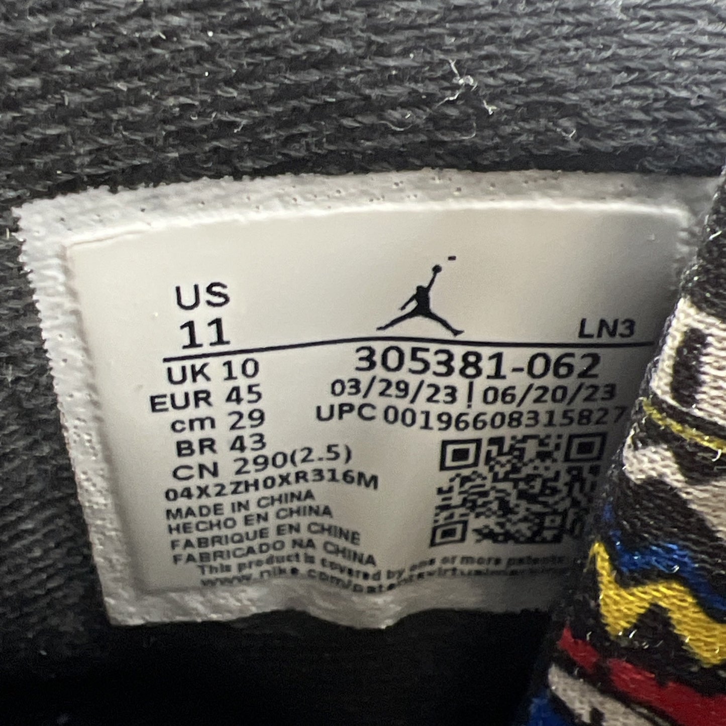 Size 11 - Air Jordan 8 Retro Mid Playoff (305381-062)