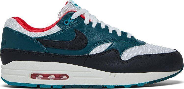Size 8.5 - Nike LeBron James x Liverpool F.C. x Air Max 1 Third Kit (FB8914-100)