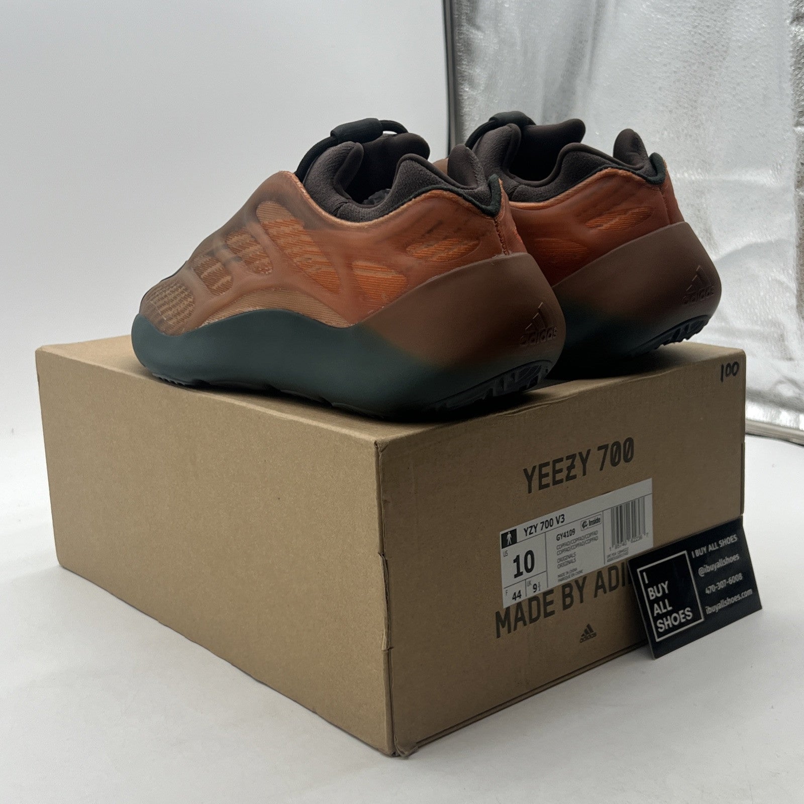 Size 10 - adidas Yeezy 700 V3 Copper Fade (GY4109)