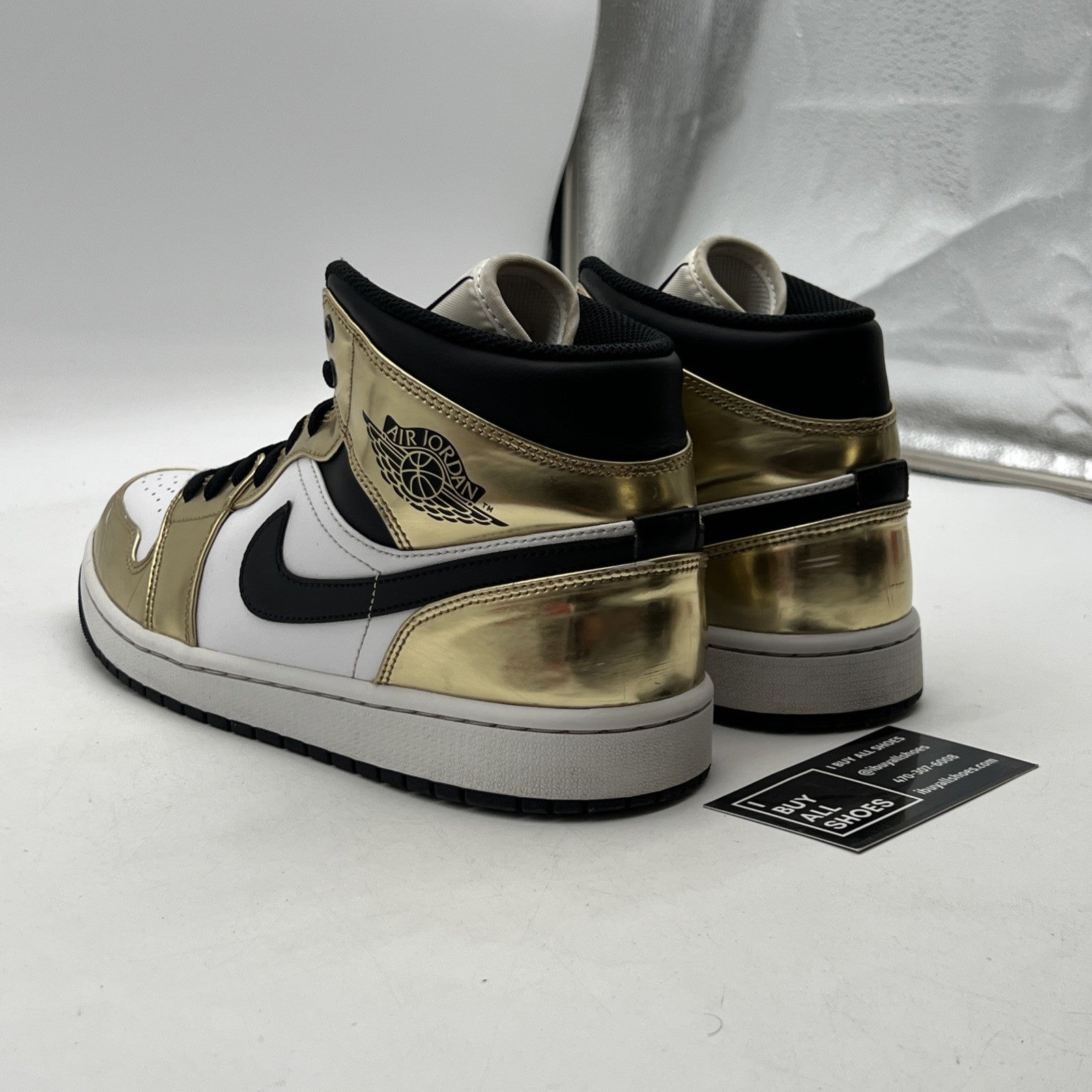 Size 10 - Air Jordan 1 Mid SE Metallic Gold 2020 (DC1419-700)