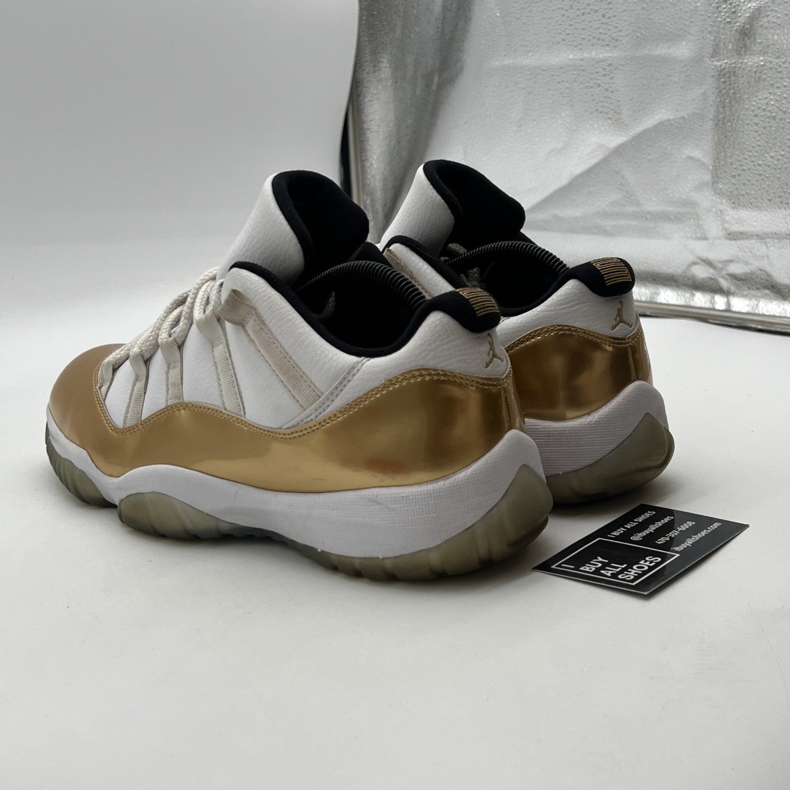 Size 10.5 - Air Jordan 11 Retro Low Closing Ceremony (528895-103)