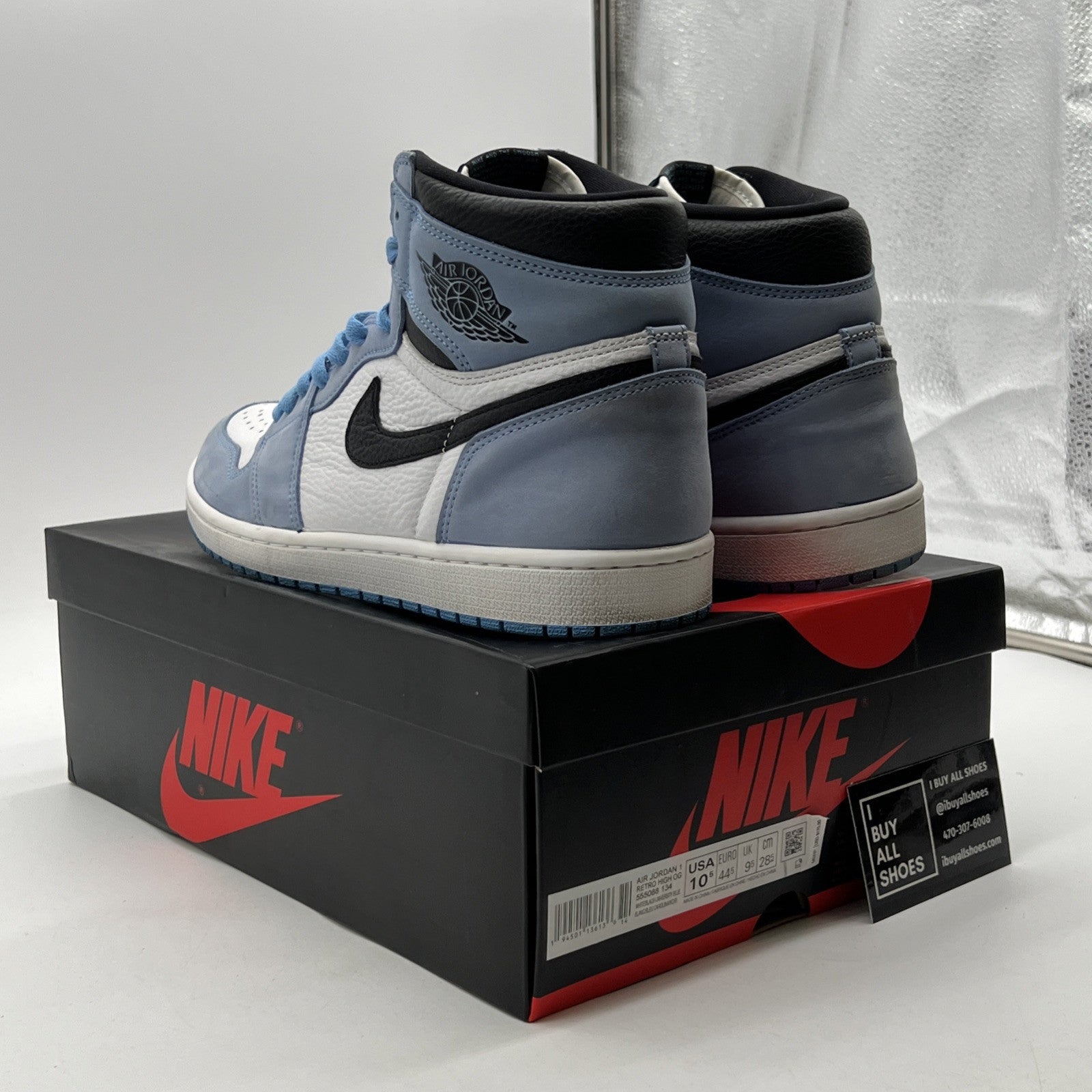 Size 10.5 - Air Jordan 1 Retro OG High University Blue (555088-134)