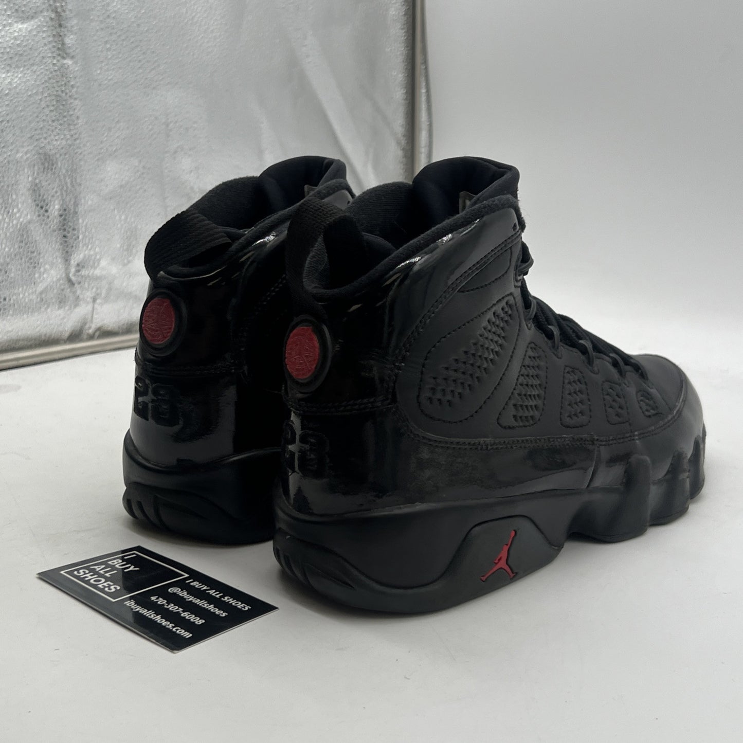 Size 9.5 - Air Jordan 9 Retro Bred (302370-014)
