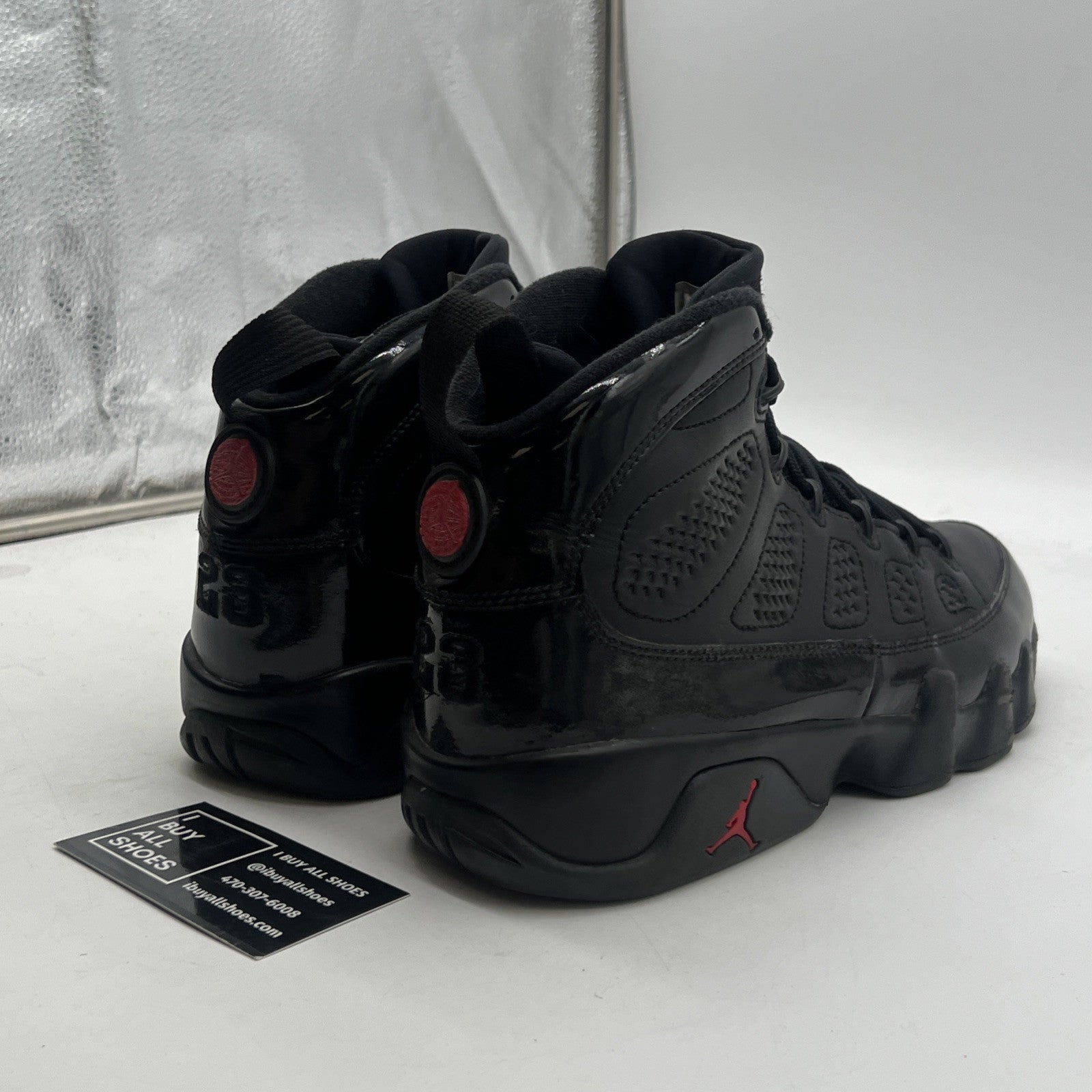 Size 9.5 - Air Jordan 9 Retro Bred (302370-014)