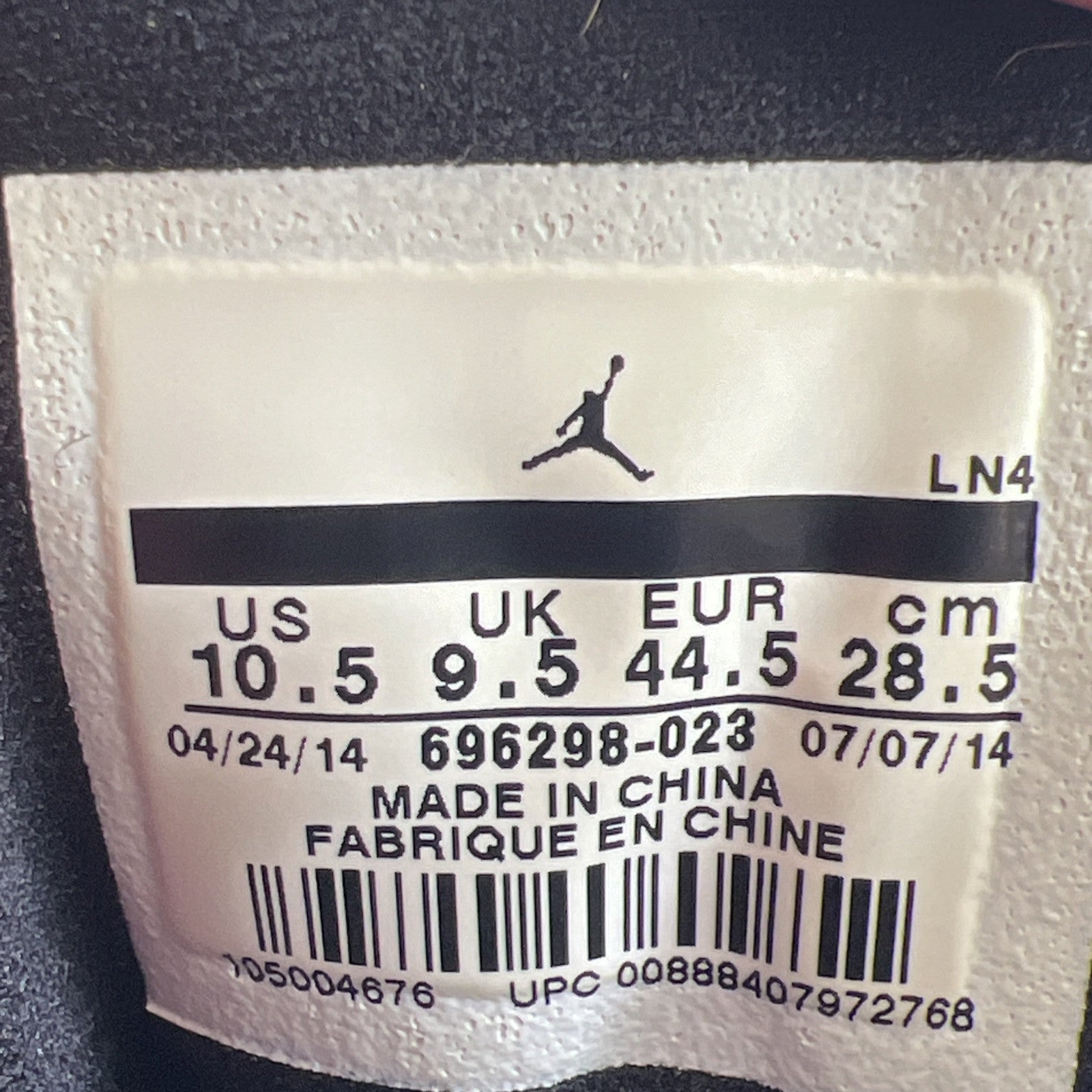 Size 10.5 - Air Jordan 13 Retro Reflective Silver (696298-023)