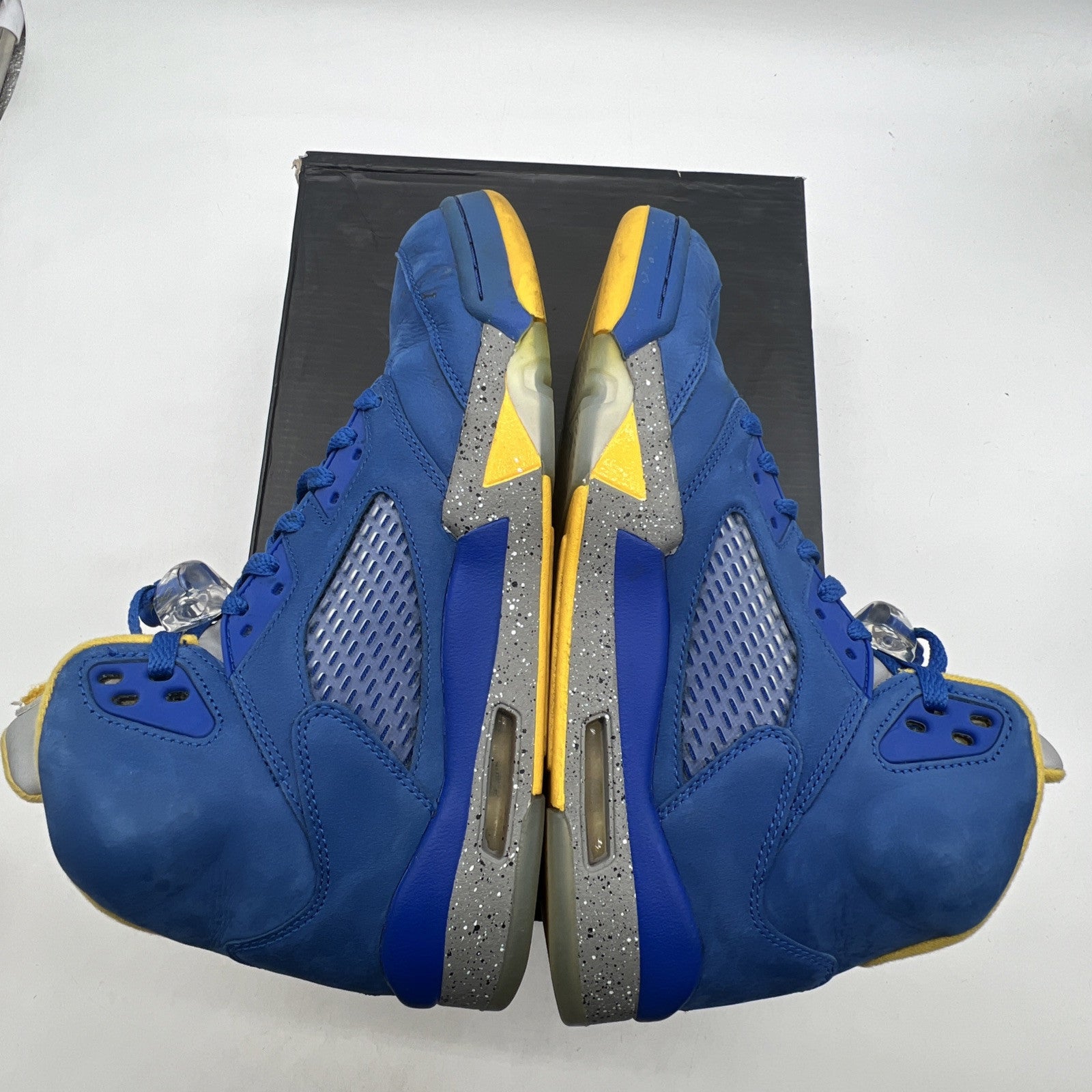 Size 9 - Air Jordan 5 Retro Laney (CD2720-400)