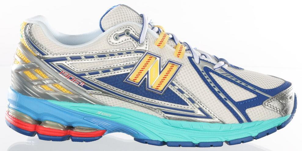 Size 13 - New Balance 1906R DTLR Exclusive Moon Sign (U1906RMS)