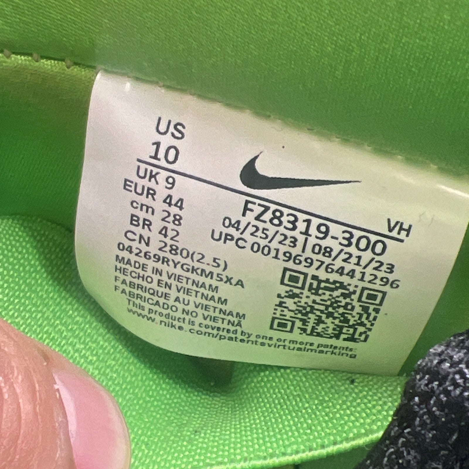 Size 10 - Nike The Powerpuff Girls x Dunk Pro SB QS Low Buttercup (FZ8319-300)