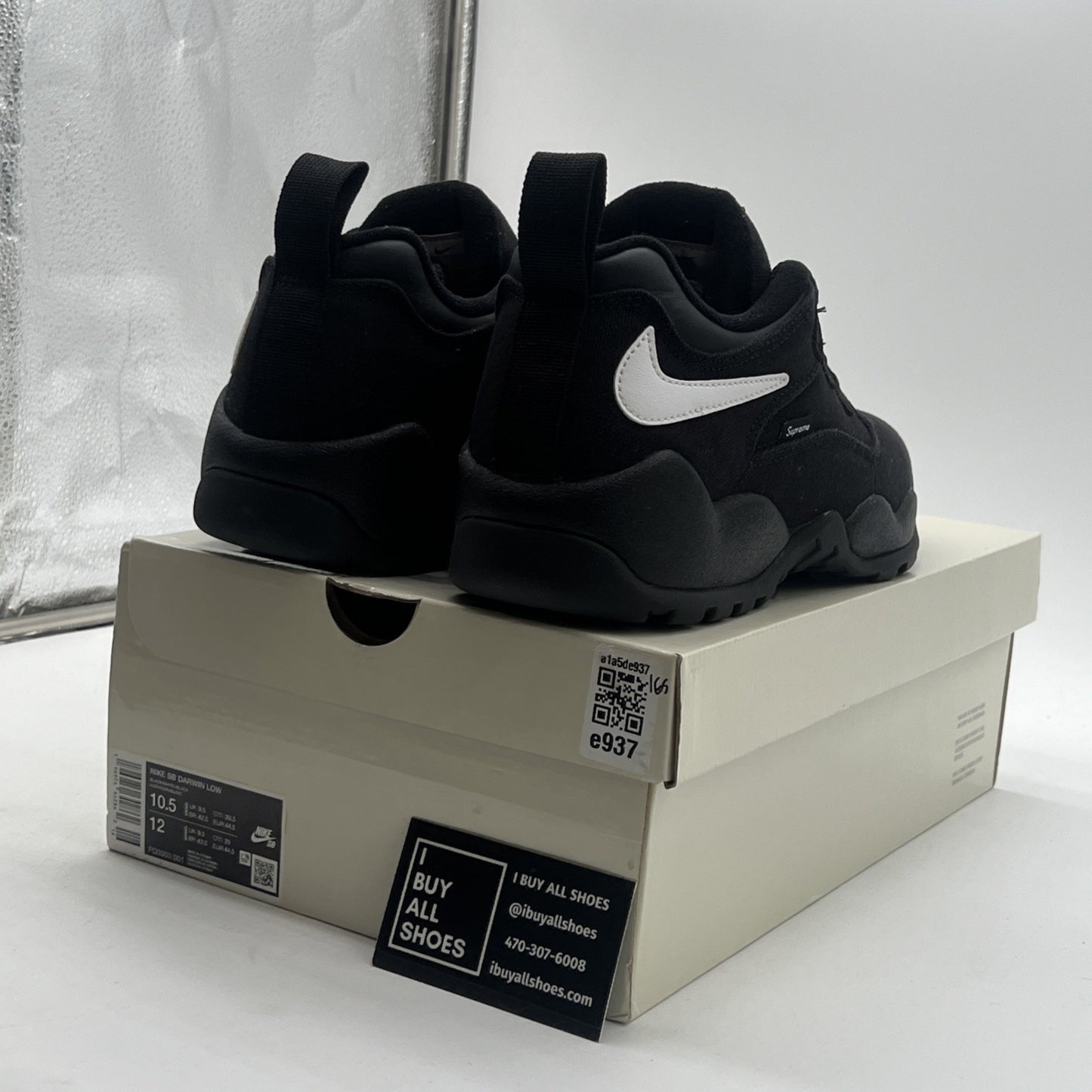Size 10.5 - Nike Supreme x Darwin SB Low Black (FQ3000-001)