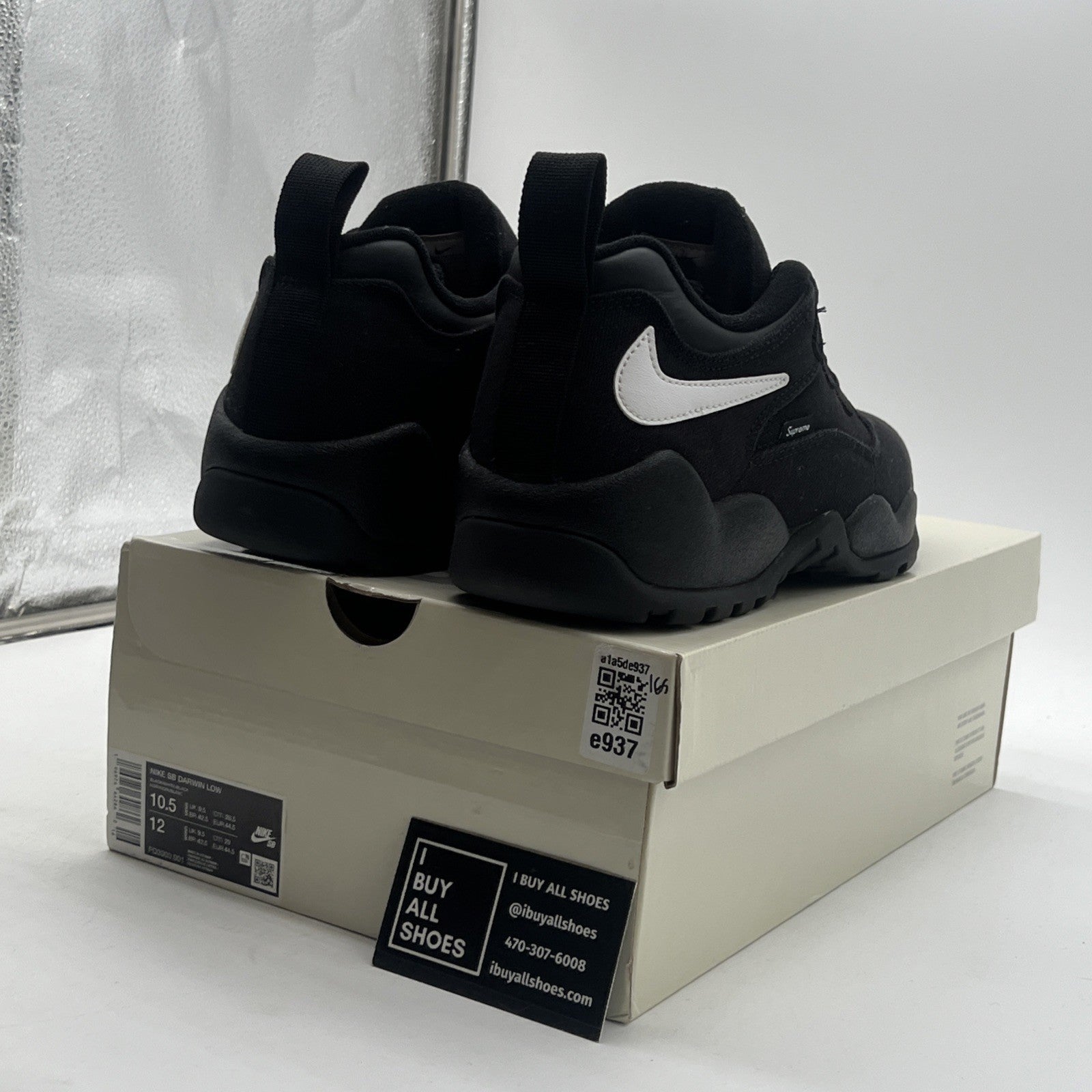Size 10.5 - Nike Supreme x Darwin SB Low Black (FQ3000-001)