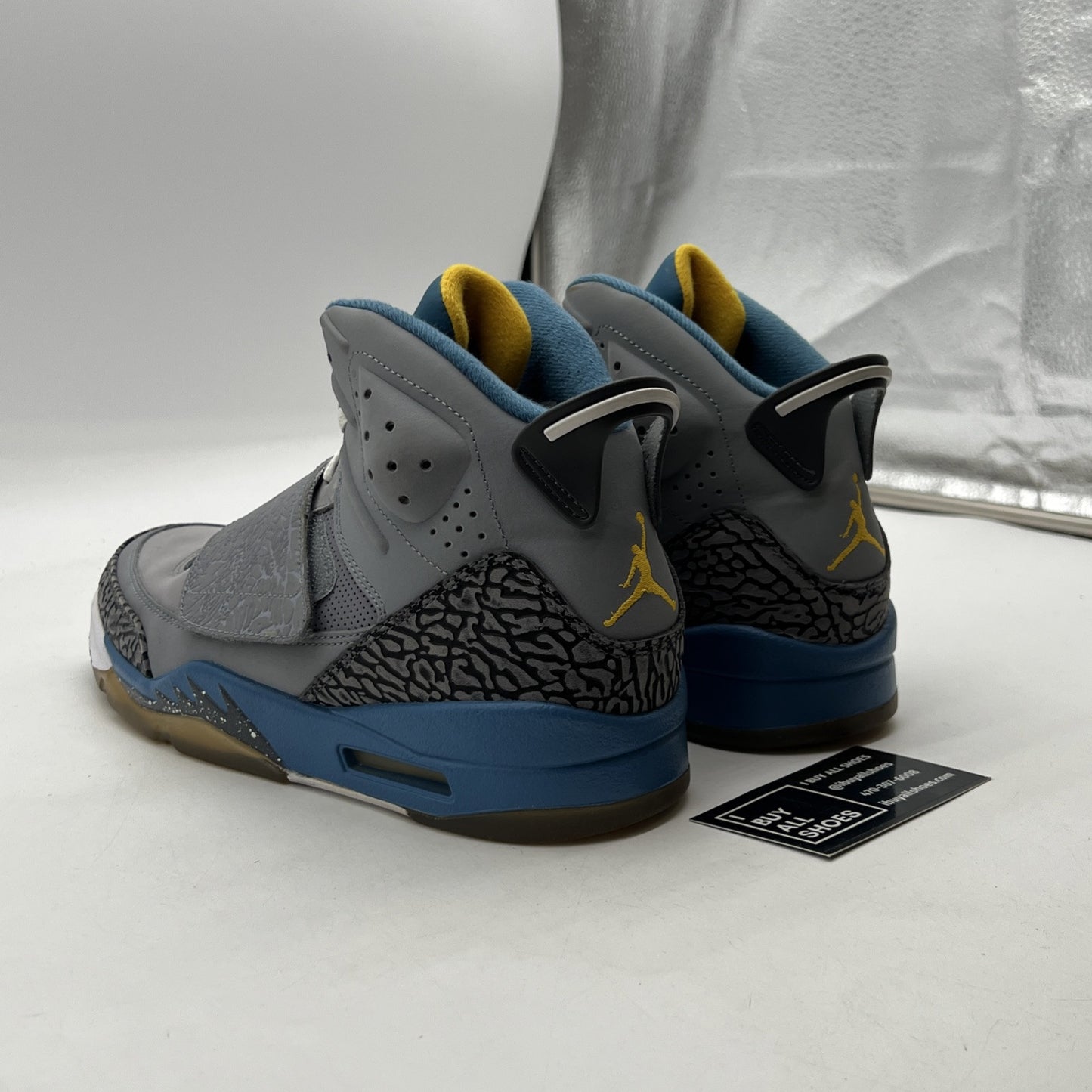 Size 10 - Jordan Son of Mars Stealth (512245-037)