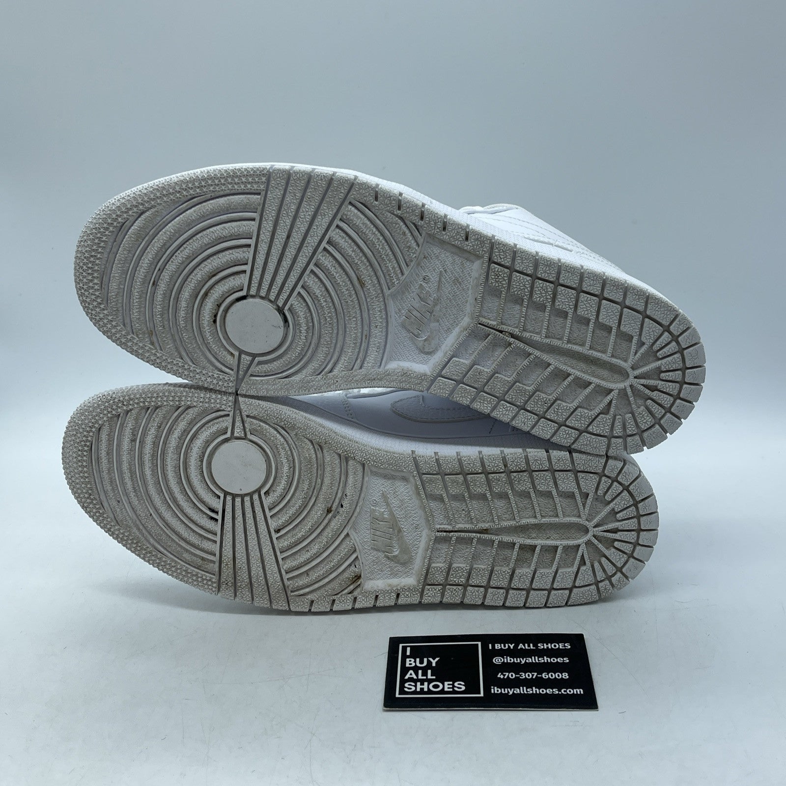 Size 8.5 - Air Jordan 1 Low Triple White Leather (553558-130