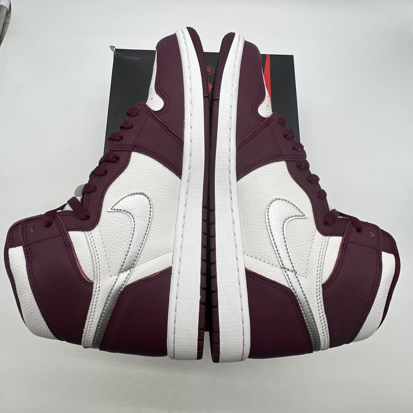 Size 11.5 - Air Jordan 1 Retro High OG Bordeaux (555088-611)