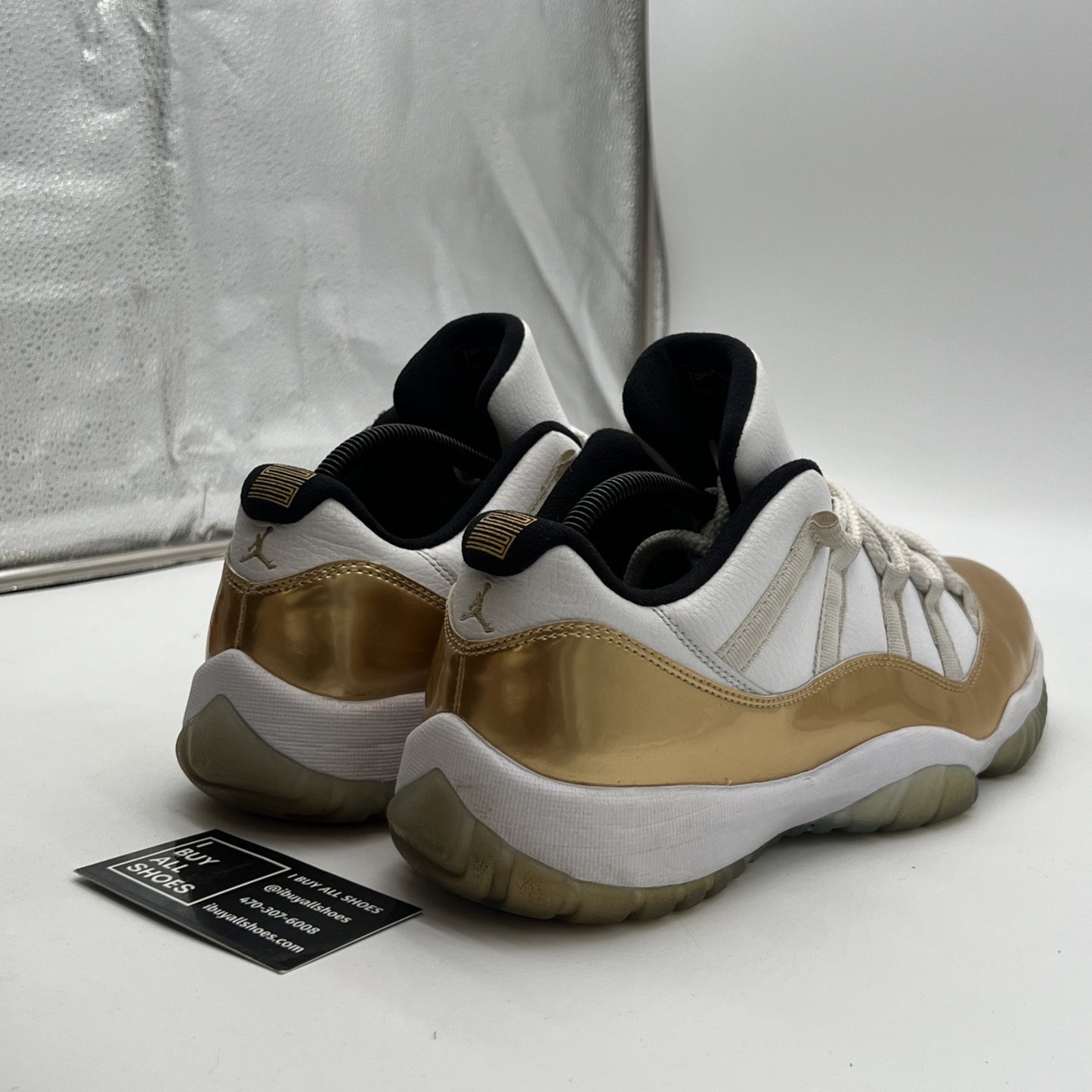 Size 10.5 - Air Jordan 11 Retro Low Closing Ceremony (528895-103)