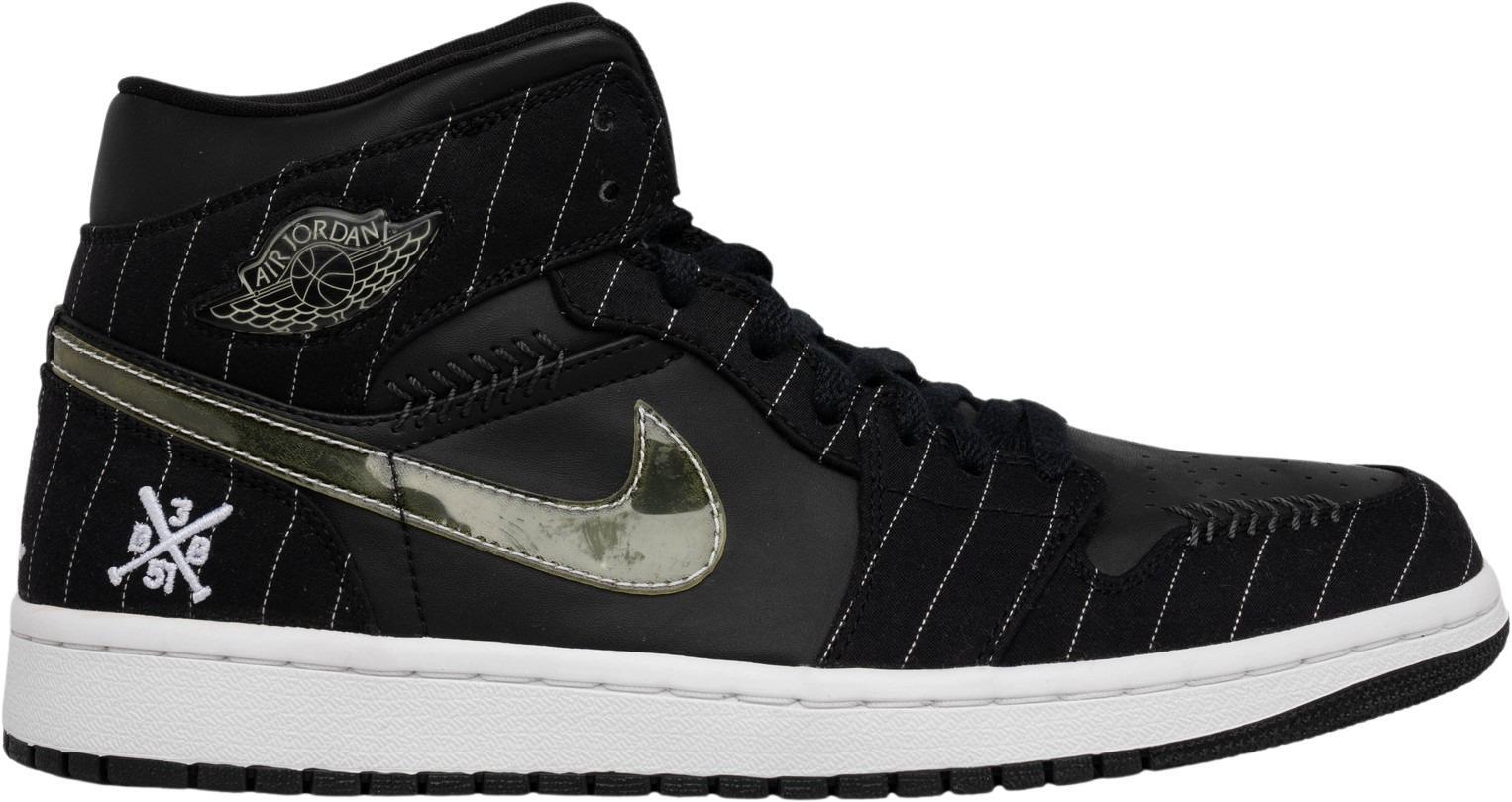 Size 11 - Air Jordan 1 Retro Barons - Away (325514-012)