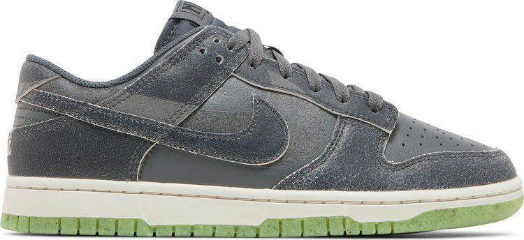 Size 12 - Nike Dunk SE Low Halloween - Cauldron (DQ7681-001)