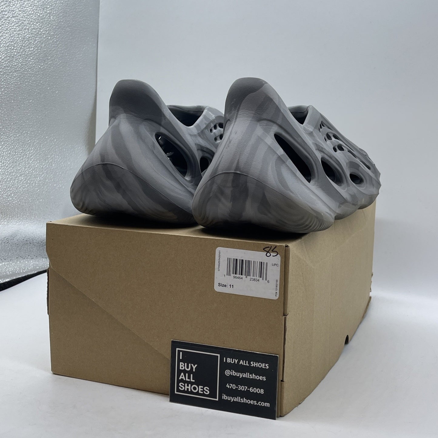 Size 11 - NEW YEEZY Foam Runner MX Granite Grey Rubber   (IE4931)