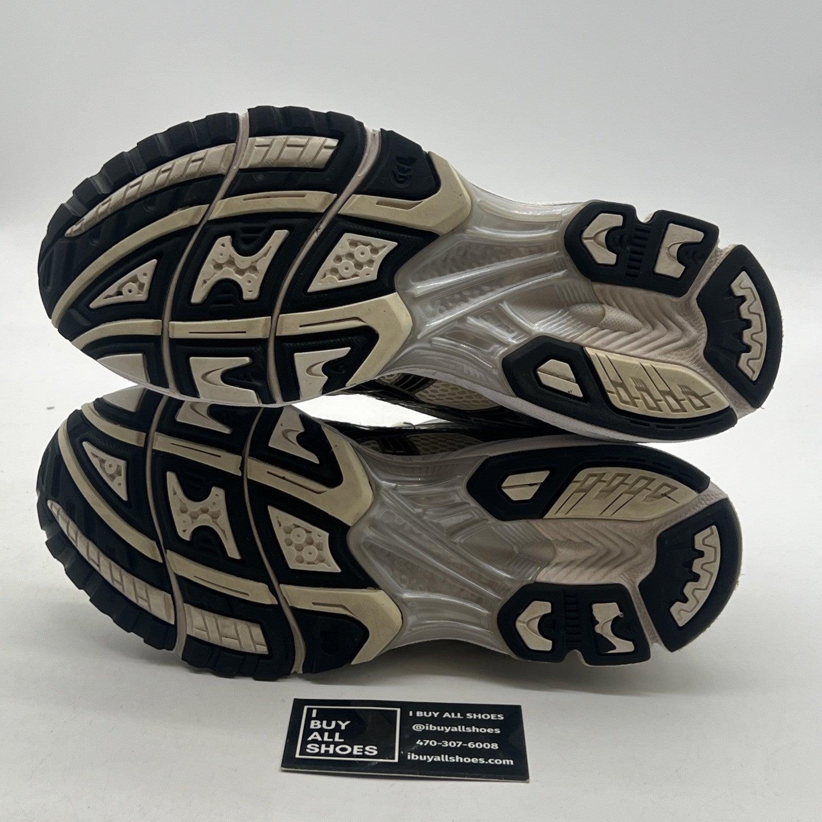 Size 9 - ASICS Gel Kayano 14 Silver Cream (1201A019-108)