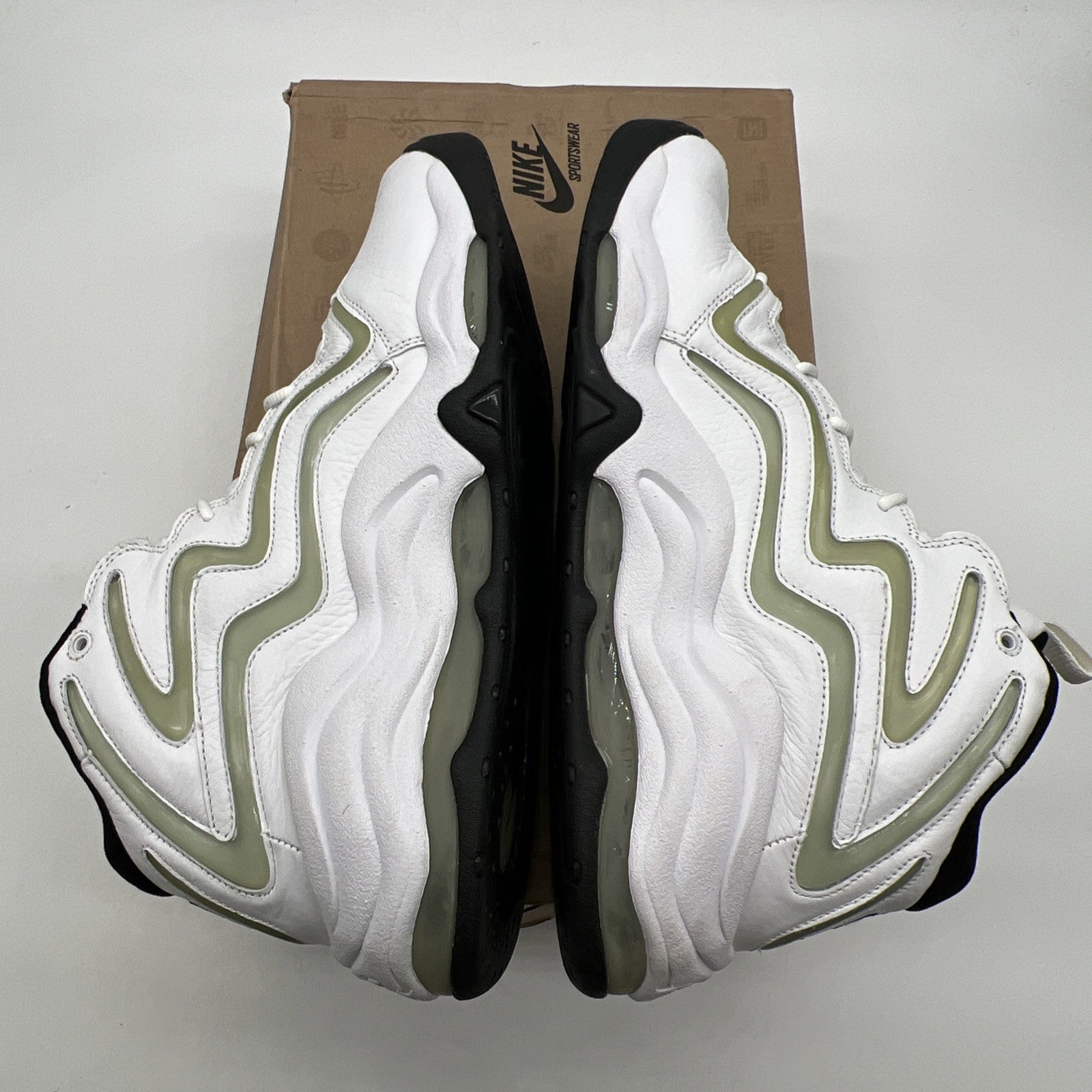 Size 11 - Nike Air Pippen White Black (325001-101)