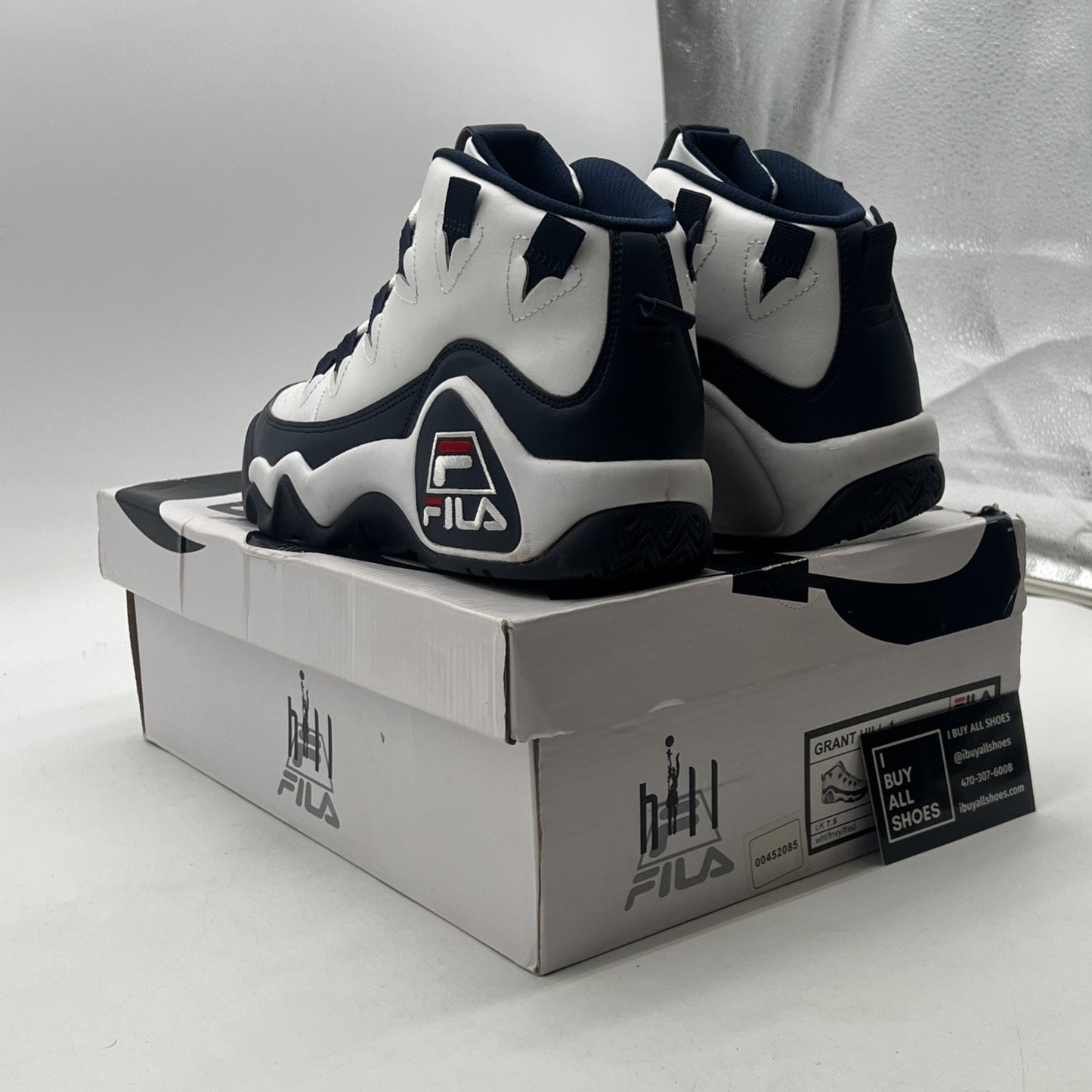 Size 8.5 - Fila Grant Hill 1 (1BM00636-125) Mens White Athletic Basketball