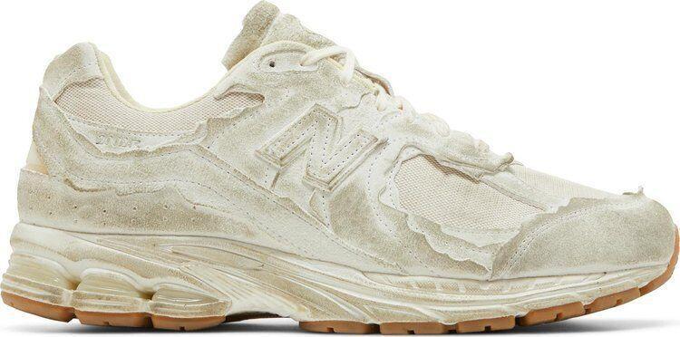 Size 9.5 - New Balance 2002R Protection Pack - Distressed (M2002RDG)