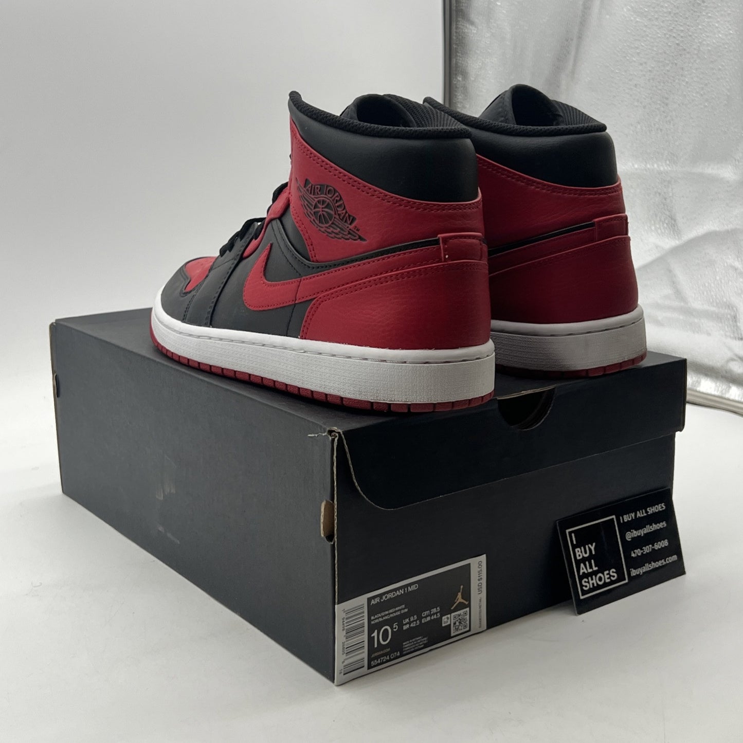 Size 10.5 - Air Jordan 1 Mid Banned 2020 (554724-074)