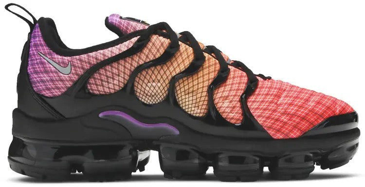 Size 11 - Nike Air VaporMax Plus Grid Sunset (924453-604)