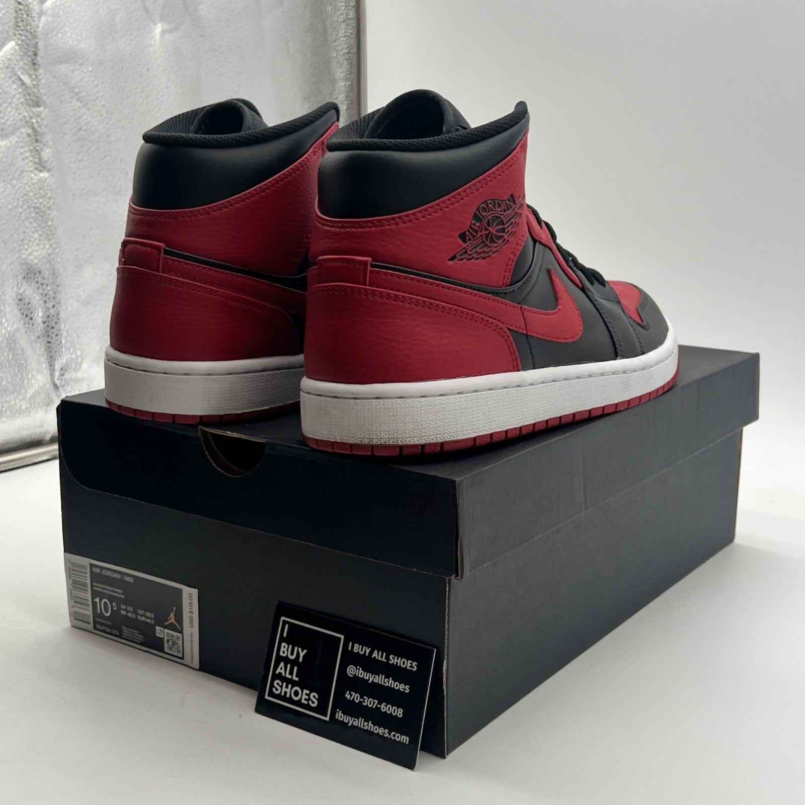 Size 10.5 - Air Jordan 1 Mid Banned 2020 (554724-074)