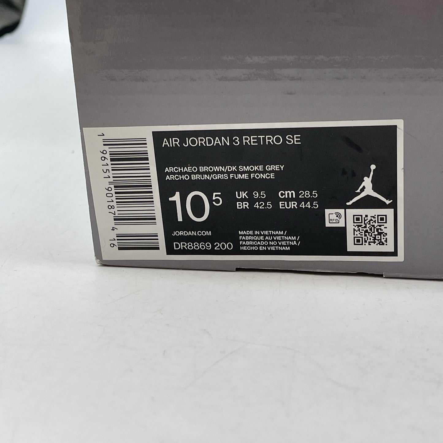 Size 10.5 - Air Jordan 3 Retro SE Winterized Brown Black Suede (DR8869-200)