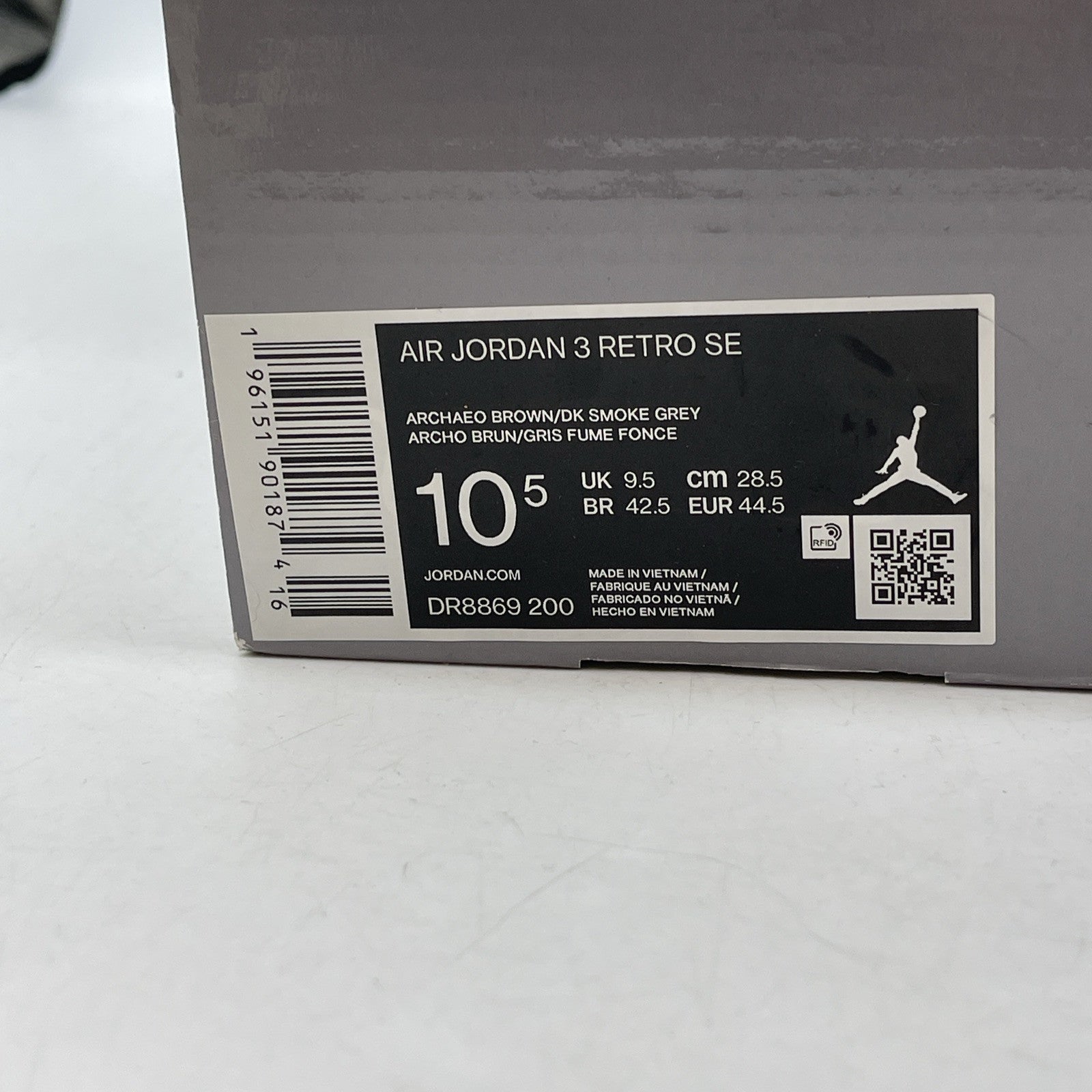 Size 10.5 - Air Jordan 3 Retro SE Winterized Brown Black Suede (DR8869-200)
