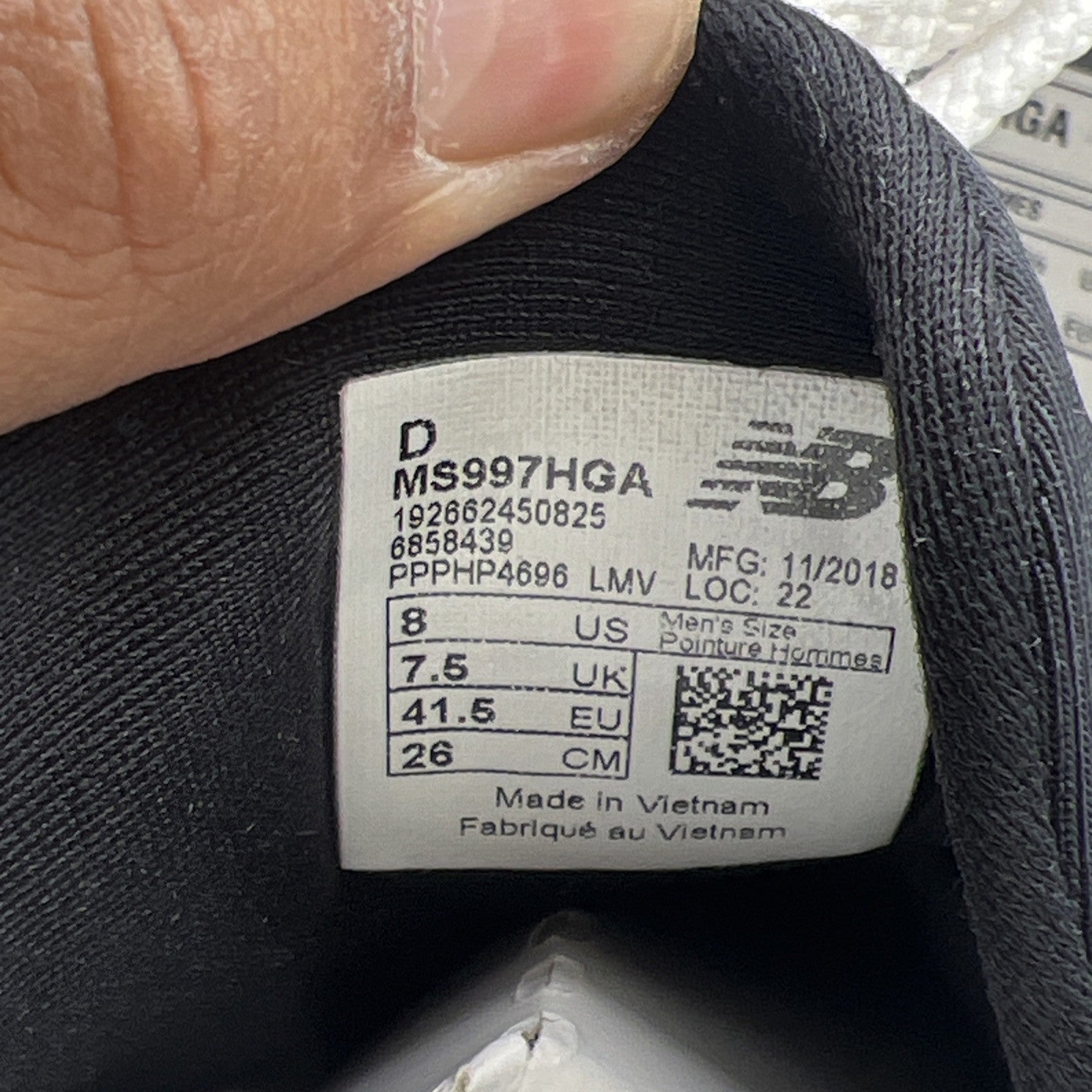 Size 8 - New Balance 997 Black White (MS997HGA)