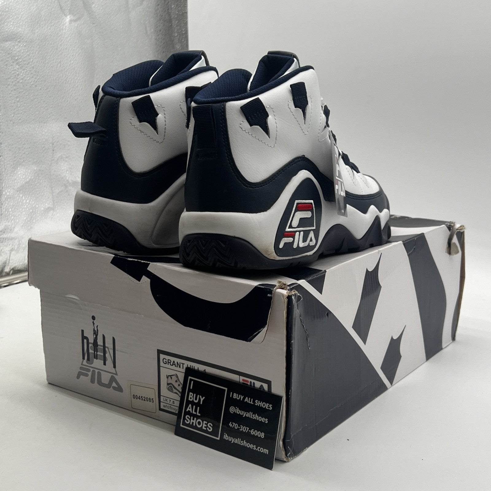 Size 8.5 - Fila Grant Hill 1 (1BM00636-125) Mens White Athletic Basketball