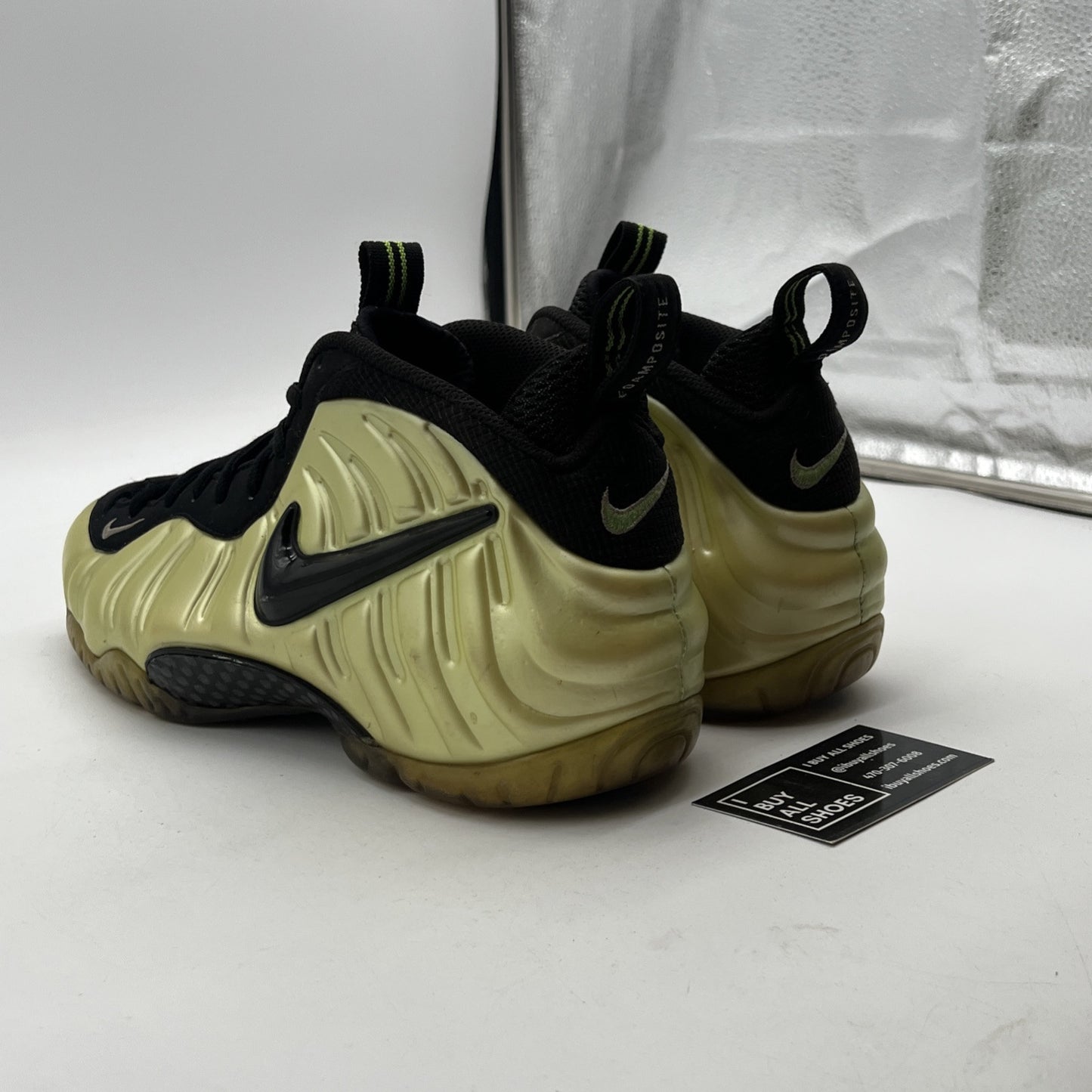 Size 11 - Nike Air Foamposite Pro Electric Green (623041-300)
