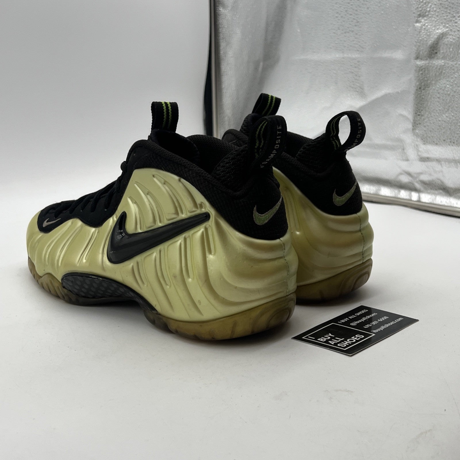 Size 11 - Nike Air Foamposite Pro Electric Green (623041-300)
