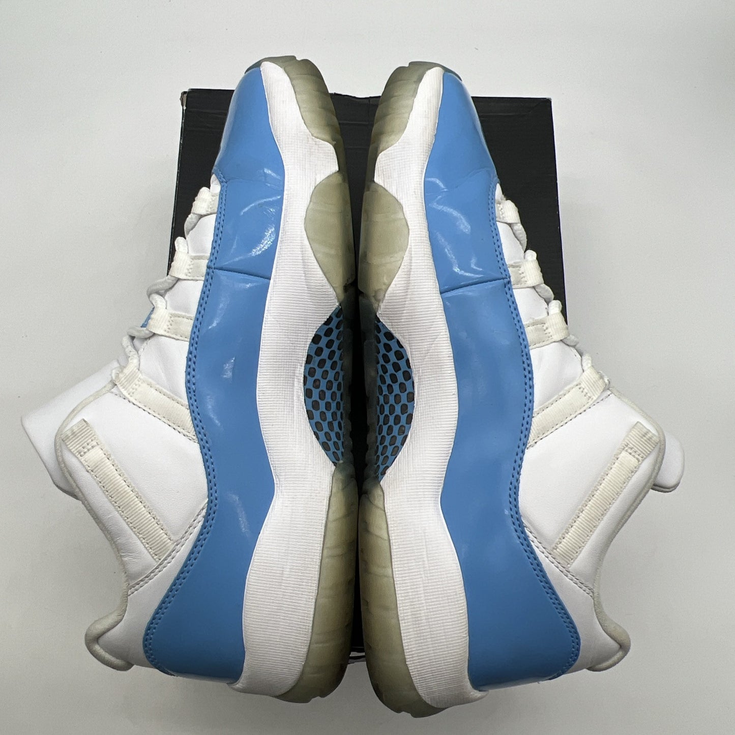 Size 11.5 - Air Jordan 11 Retro Low UNC 2017 (528895-106)