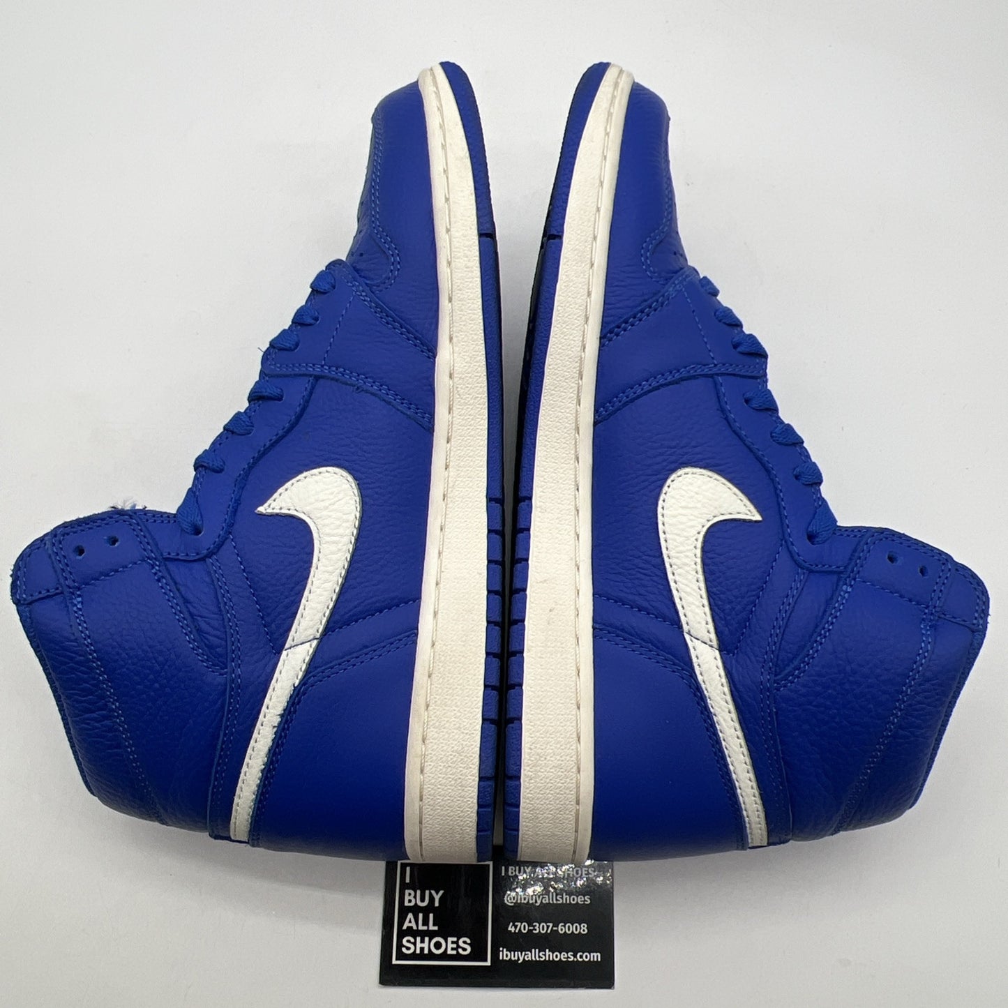 Size 10.5 - Air Jordan 1 Retro OG High Hyper Royal (555088-401)