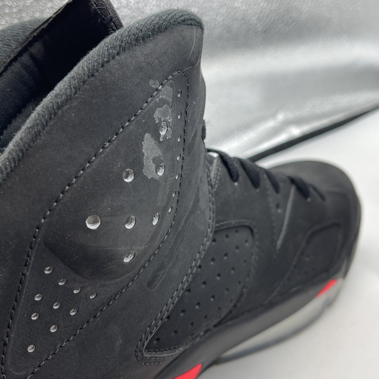 Size 10.5 - Jordan 6 Retro Infrared Black Pink Suede (384664-023)