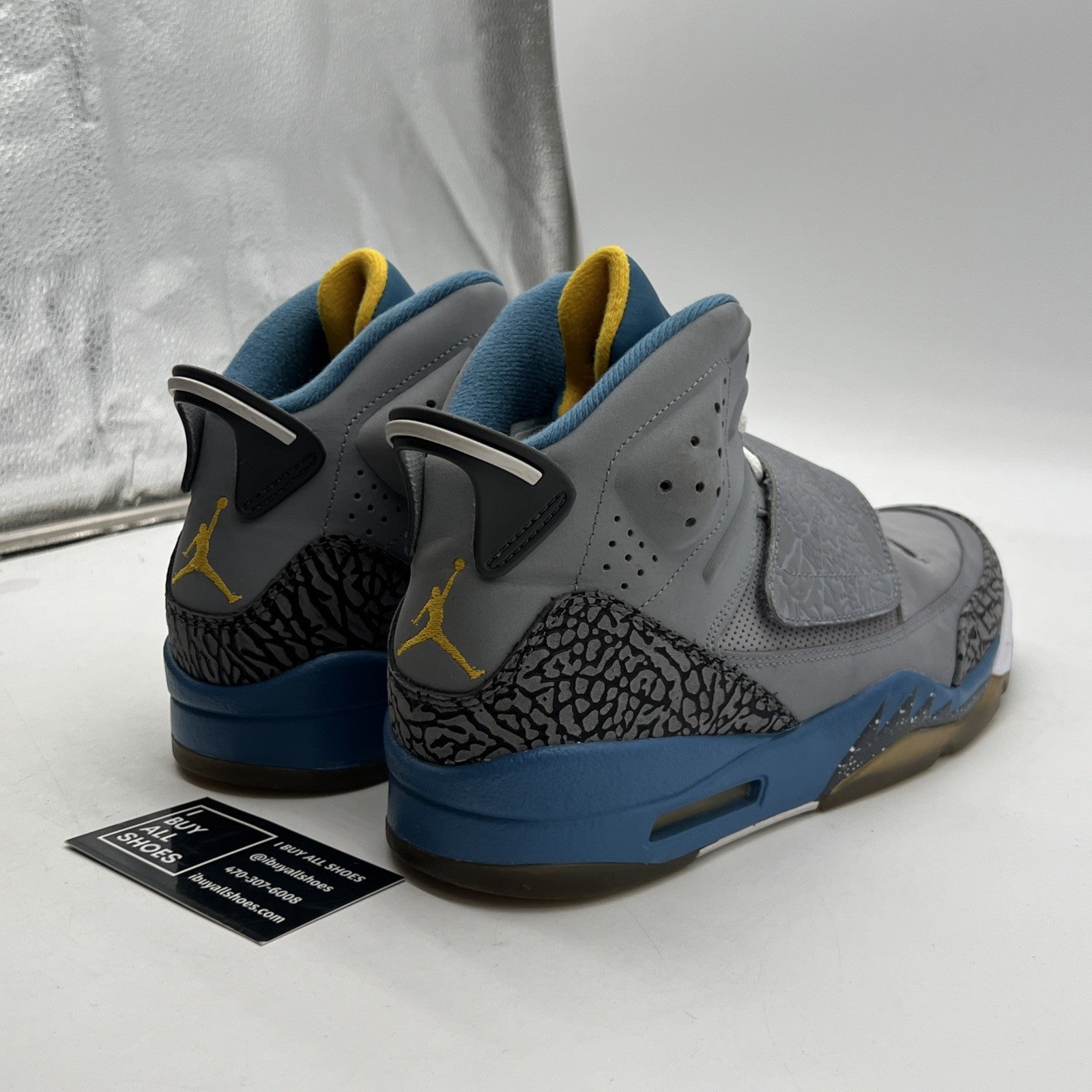 Size 10 - Jordan Son of Mars Stealth (512245-037)