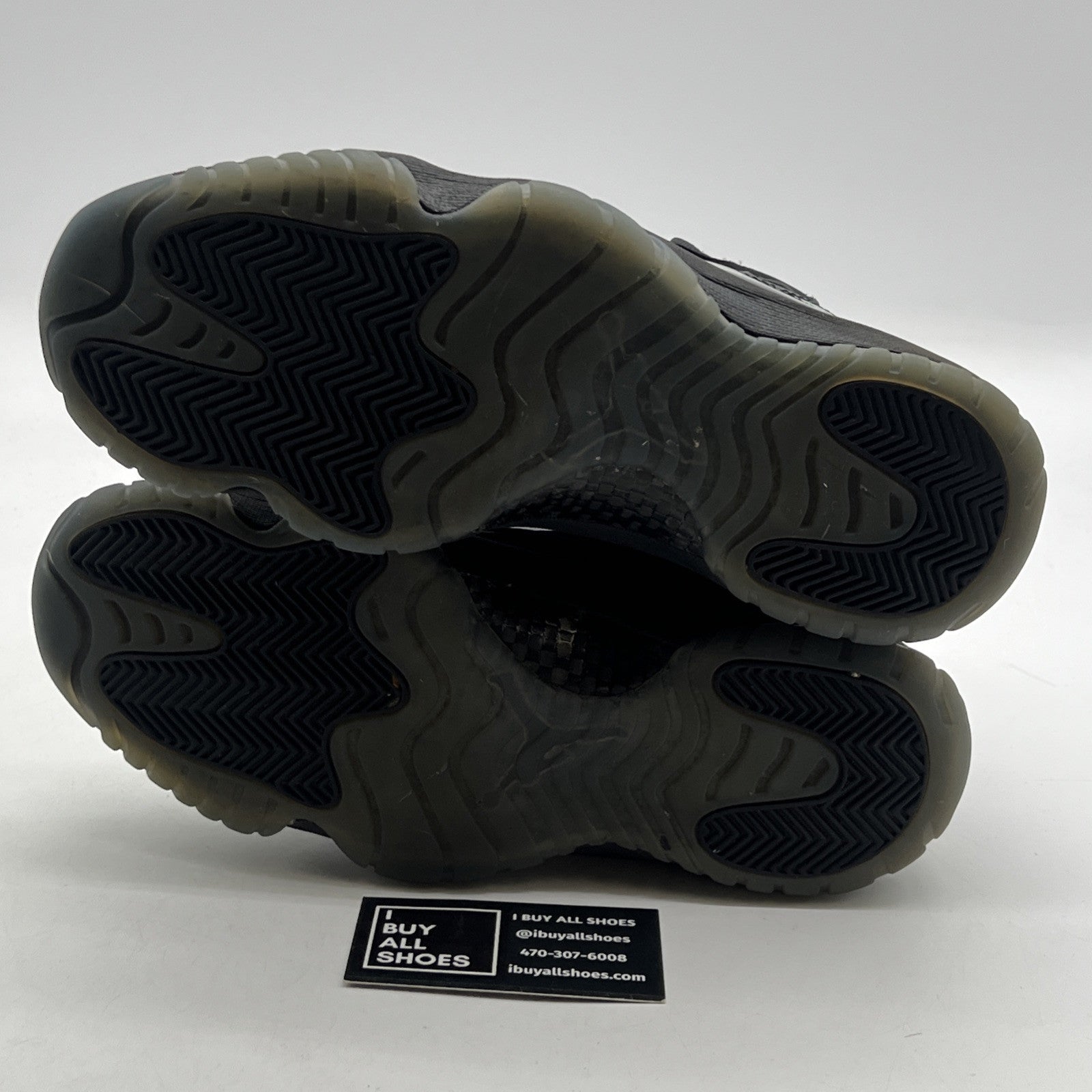 Size 9 - Air Jordan 11 Retro Cap and Gown 2018 (378038-005)