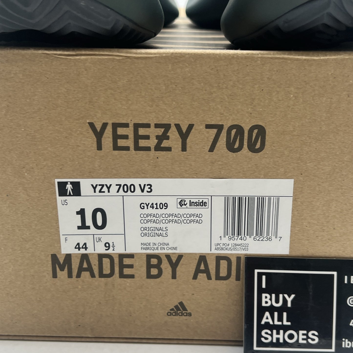 Size 10 - adidas Yeezy 700 V3 Copper Fade (GY4109)