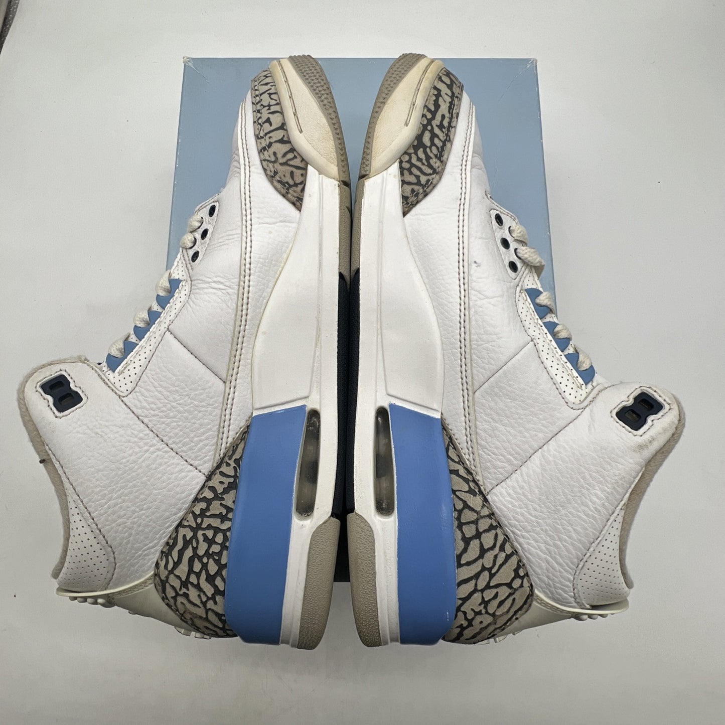Size 9 - Air Jordan 3 Retro Mid UNC (CT8532-104)
