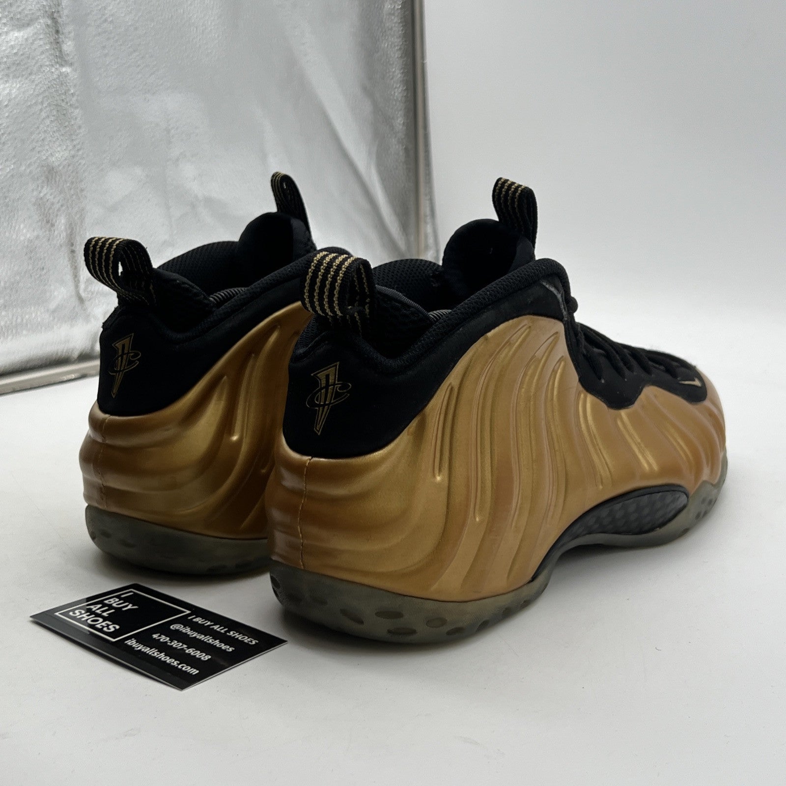 Size 10.5 - Nike Air Foamposite One Metallic Gold (314996-700)