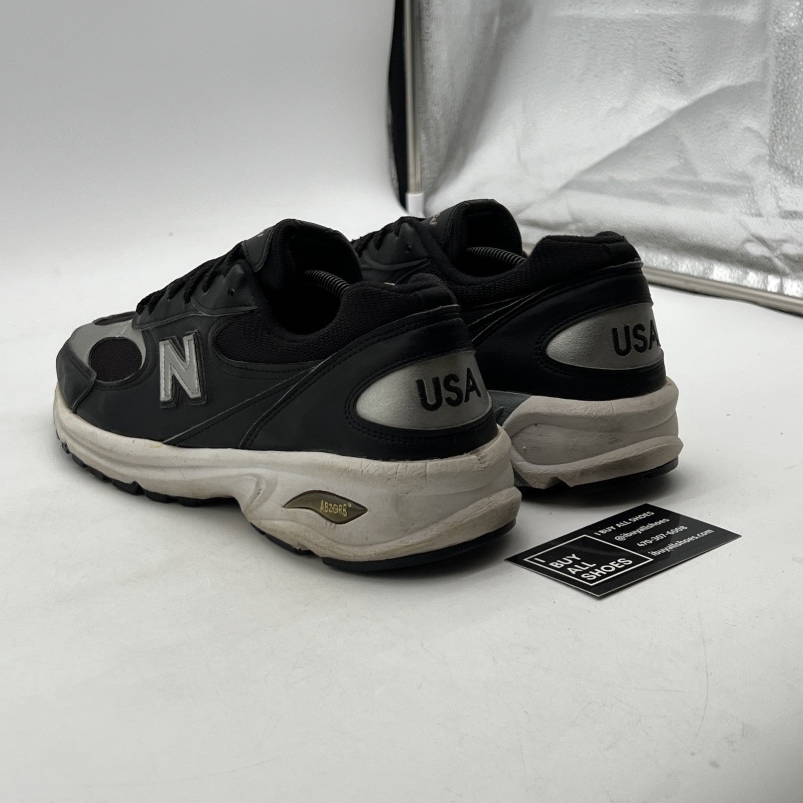 NEW BALANCE • VINTAGE (M489BS)