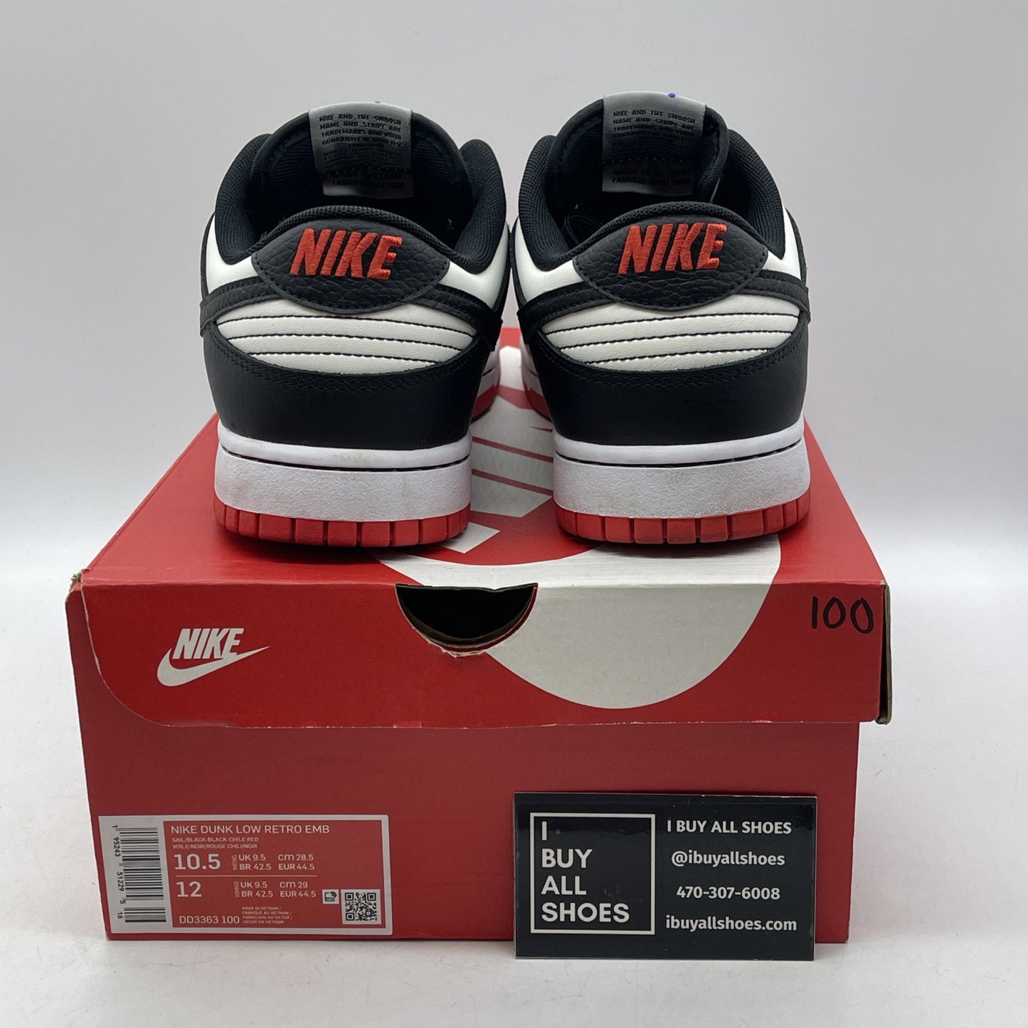 Size 10.5 - Nike Dunk Low EMB x NBA 75th Anniversary - Bulls (DD3363-100)
