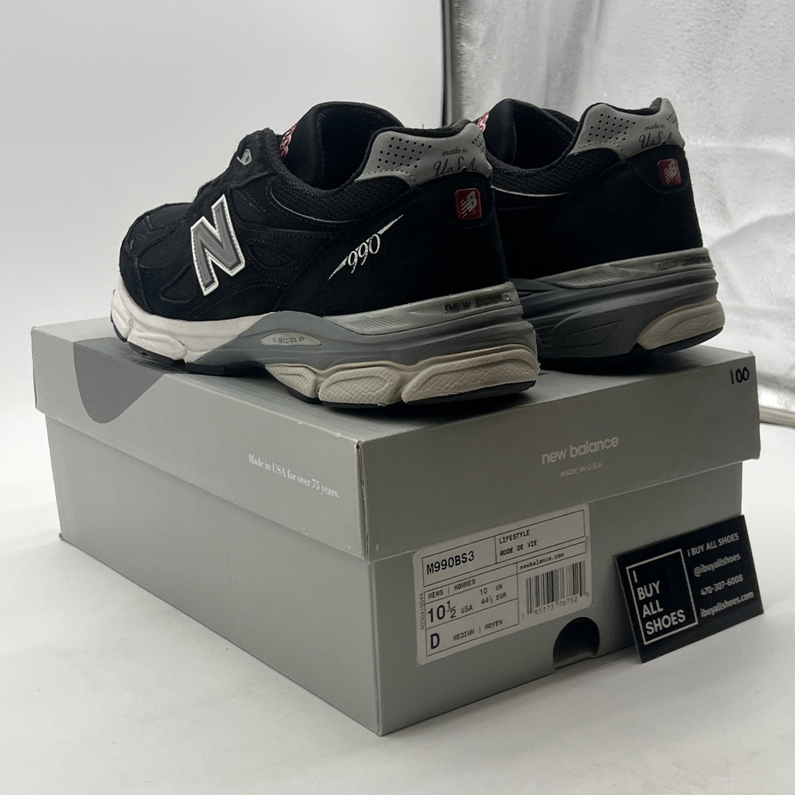 Size 10.5 - New Balance 990v3 Black And Silver (M990BS3)
